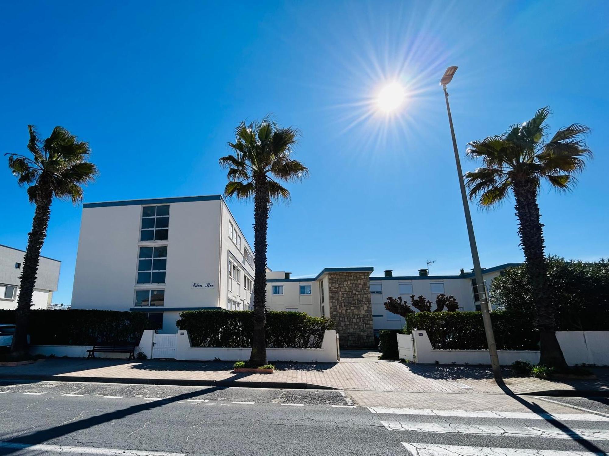 Estudio 1Ere Ligne Vue Mer ,Place De Parking Privee Acces A La Plage De La Residence 3Eme Etage Палава-ле-Фло Екстериор снимка
