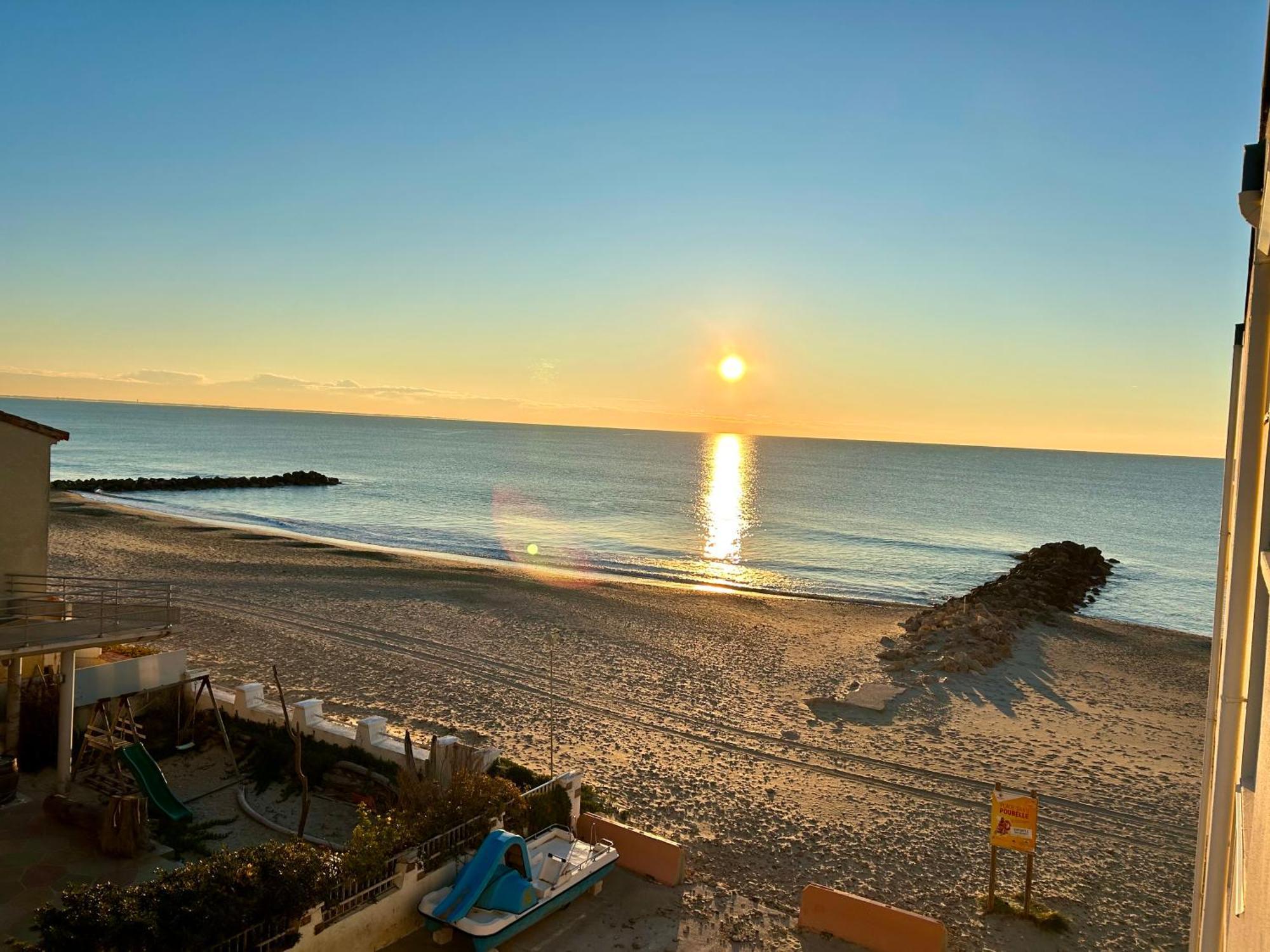 Estudio 1Ere Ligne Vue Mer ,Place De Parking Privee Acces A La Plage De La Residence 3Eme Etage Палава-ле-Фло Екстериор снимка